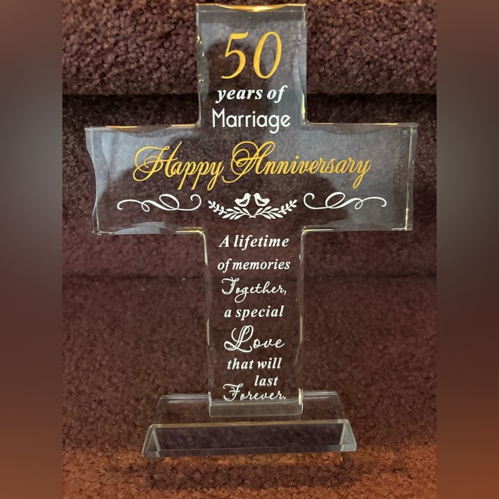 NEW IN BOX 50th Wedding Anniversary Cross Laser Engraved Glass Keepsake Gift - Picture 6 of 9